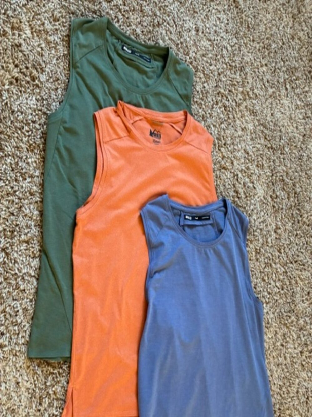 REI co-op bundle of 3, size xs tank tops, earth tones for that earthy girl.